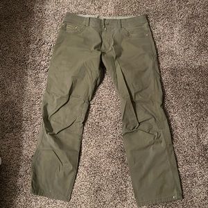 Men’s KUHL pants